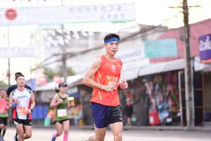BIB: 4004
                            <button type="button" onclick="openModal(12421927)" class="btn btn-primary btn-sm float-right btn-popup" data-toggle="modal" data-target=".modal-high-quality">
                        <i class="fas fa-shopping-cart"></i> Add to Cart
                    </button>
                                            <button type="button" onclick="isThisMe(12421927, true)" class="btn btn-success btn-sm float-right btn-popup btn-isme hidden" data-toggle="tooltip" data-placement="bottom" title="นี่คือรูปของคุณใช่ไหม คลิกที่นี่เพื่อเอาเข้าอัลบั้ม">
                        <i class="fas fa-plus"></i> Add to album
                    </button>
                    <button type="button" onclick="isThisMe(12421927, false)" class="btn btn-warning btn-sm float-right btn-popup btn-isnotme hidden">
                        <i class="fas fa-ban"></i> Remove from album
                    </button>