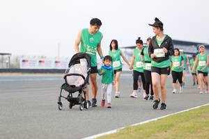 BIB: 0696, 50324
                            <button type="button" onclick="openModal(10550863)" class="btn btn-primary btn-sm float-right btn-popup" data-toggle="modal" data-target=".modal-high-quality">
                        <i class="fas fa-shopping-cart"></i> Add to Cart
                    </button>
                                            <button type="button" onclick="isThisMe(10550863, true)" class="btn btn-success btn-sm float-right btn-popup btn-isme hidden" data-toggle="tooltip" data-placement="bottom" title="นี่คือรูปของคุณใช่ไหม คลิกที่นี่เพื่อเอาเข้าอัลบั้ม">
                        <i class="fas fa-plus"></i> Add to album
                    </button>
                    <button type="button" onclick="isThisMe(10550863, false)" class="btn btn-warning btn-sm float-right btn-popup btn-isnotme hidden">
                        <i class="fas fa-ban"></i> Remove from album
                    </button>