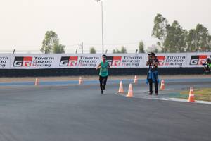 BIB: 
                            <button type="button" onclick="openModal(10540977)" class="btn btn-primary btn-sm float-right btn-popup" data-toggle="modal" data-target=".modal-high-quality">
                        <i class="fas fa-shopping-cart"></i> Add to Cart
                    </button>
                                            <button type="button" onclick="isThisMe(10540977, true)" class="btn btn-success btn-sm float-right btn-popup btn-isme hidden" data-toggle="tooltip" data-placement="bottom" title="นี่คือรูปของคุณใช่ไหม คลิกที่นี่เพื่อเอาเข้าอัลบั้ม">
                        <i class="fas fa-plus"></i> Add to album
                    </button>
                    <button type="button" onclick="isThisMe(10540977, false)" class="btn btn-warning btn-sm float-right btn-popup btn-isnotme hidden">
                        <i class="fas fa-ban"></i> Remove from album
                    </button>