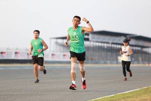 BIB: 51762
                            <button type="button" onclick="openModal(10543115)" class="btn btn-primary btn-sm float-right btn-popup" data-toggle="modal" data-target=".modal-high-quality">
                        <i class="fas fa-shopping-cart"></i> Add to Cart
                    </button>
                                            <button type="button" onclick="isThisMe(10543115, true)" class="btn btn-success btn-sm float-right btn-popup btn-isme hidden" data-toggle="tooltip" data-placement="bottom" title="นี่คือรูปของคุณใช่ไหม คลิกที่นี่เพื่อเอาเข้าอัลบั้ม">
                        <i class="fas fa-plus"></i> Add to album
                    </button>
                    <button type="button" onclick="isThisMe(10543115, false)" class="btn btn-warning btn-sm float-right btn-popup btn-isnotme hidden">
                        <i class="fas fa-ban"></i> Remove from album
                    </button>