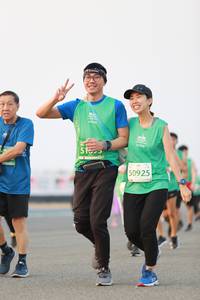 BIB: 50925
                            <button type="button" onclick="openModal(10551139)" class="btn btn-primary btn-sm float-right btn-popup" data-toggle="modal" data-target=".modal-high-quality">
                        <i class="fas fa-shopping-cart"></i> Add to Cart
                    </button>
                                            <button type="button" onclick="isThisMe(10551139, true)" class="btn btn-success btn-sm float-right btn-popup btn-isme hidden" data-toggle="tooltip" data-placement="bottom" title="นี่คือรูปของคุณใช่ไหม คลิกที่นี่เพื่อเอาเข้าอัลบั้ม">
                        <i class="fas fa-plus"></i> Add to album
                    </button>
                    <button type="button" onclick="isThisMe(10551139, false)" class="btn btn-warning btn-sm float-right btn-popup btn-isnotme hidden">
                        <i class="fas fa-ban"></i> Remove from album
                    </button>