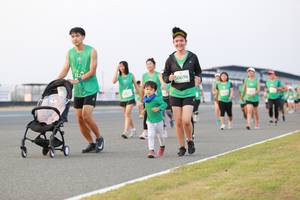 BIB: 30696
                            <button type="button" onclick="openModal(10550960)" class="btn btn-primary btn-sm float-right btn-popup" data-toggle="modal" data-target=".modal-high-quality">
                        <i class="fas fa-shopping-cart"></i> Add to Cart
                    </button>
                                            <button type="button" onclick="isThisMe(10550960, true)" class="btn btn-success btn-sm float-right btn-popup btn-isme hidden" data-toggle="tooltip" data-placement="bottom" title="นี่คือรูปของคุณใช่ไหม คลิกที่นี่เพื่อเอาเข้าอัลบั้ม">
                        <i class="fas fa-plus"></i> Add to album
                    </button>
                    <button type="button" onclick="isThisMe(10550960, false)" class="btn btn-warning btn-sm float-right btn-popup btn-isnotme hidden">
                        <i class="fas fa-ban"></i> Remove from album
                    </button>