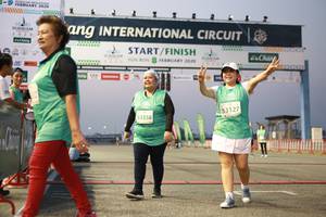 BIB: 2020, 53127, 53358
                            <button type="button" onclick="openModal(10530358)" class="btn btn-primary btn-sm float-right btn-popup" data-toggle="modal" data-target=".modal-high-quality">
                        <i class="fas fa-shopping-cart"></i> Add to Cart
                    </button>
                                            <button type="button" onclick="isThisMe(10530358, true)" class="btn btn-success btn-sm float-right btn-popup btn-isme hidden" data-toggle="tooltip" data-placement="bottom" title="นี่คือรูปของคุณใช่ไหม คลิกที่นี่เพื่อเอาเข้าอัลบั้ม">
                        <i class="fas fa-plus"></i> Add to album
                    </button>
                    <button type="button" onclick="isThisMe(10530358, false)" class="btn btn-warning btn-sm float-right btn-popup btn-isnotme hidden">
                        <i class="fas fa-ban"></i> Remove from album
                    </button>