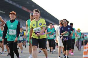 BIB: 50722, 52701, 0152
                            <button type="button" onclick="openModal(10529393)" class="btn btn-primary btn-sm float-right btn-popup" data-toggle="modal" data-target=".modal-high-quality">
                        <i class="fas fa-shopping-cart"></i> Add to Cart
                    </button>
                                            <button type="button" onclick="isThisMe(10529393, true)" class="btn btn-success btn-sm float-right btn-popup btn-isme hidden" data-toggle="tooltip" data-placement="bottom" title="นี่คือรูปของคุณใช่ไหม คลิกที่นี่เพื่อเอาเข้าอัลบั้ม">
                        <i class="fas fa-plus"></i> Add to album
                    </button>
                    <button type="button" onclick="isThisMe(10529393, false)" class="btn btn-warning btn-sm float-right btn-popup btn-isnotme hidden">
                        <i class="fas fa-ban"></i> Remove from album
                    </button>