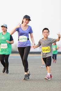 BIB: 52790, 53321, 53442
                            <button type="button" onclick="openModal(10550332)" class="btn btn-primary btn-sm float-right btn-popup" data-toggle="modal" data-target=".modal-high-quality">
                        <i class="fas fa-shopping-cart"></i> Add to Cart
                    </button>
                                            <button type="button" onclick="isThisMe(10550332, true)" class="btn btn-success btn-sm float-right btn-popup btn-isme hidden" data-toggle="tooltip" data-placement="bottom" title="นี่คือรูปของคุณใช่ไหม คลิกที่นี่เพื่อเอาเข้าอัลบั้ม">
                        <i class="fas fa-plus"></i> Add to album
                    </button>
                    <button type="button" onclick="isThisMe(10550332, false)" class="btn btn-warning btn-sm float-right btn-popup btn-isnotme hidden">
                        <i class="fas fa-ban"></i> Remove from album
                    </button>