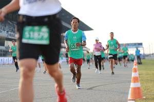 BIB: 1879, 51712
                            <button type="button" onclick="openModal(10529235)" class="btn btn-primary btn-sm float-right btn-popup" data-toggle="modal" data-target=".modal-high-quality">
                        <i class="fas fa-shopping-cart"></i> Add to Cart
                    </button>
                                            <button type="button" onclick="isThisMe(10529235, true)" class="btn btn-success btn-sm float-right btn-popup btn-isme hidden" data-toggle="tooltip" data-placement="bottom" title="นี่คือรูปของคุณใช่ไหม คลิกที่นี่เพื่อเอาเข้าอัลบั้ม">
                        <i class="fas fa-plus"></i> Add to album
                    </button>
                    <button type="button" onclick="isThisMe(10529235, false)" class="btn btn-warning btn-sm float-right btn-popup btn-isnotme hidden">
                        <i class="fas fa-ban"></i> Remove from album
                    </button>