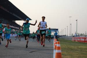 BIB: 1890, 50076
                            <button type="button" onclick="openModal(10529229)" class="btn btn-primary btn-sm float-right btn-popup" data-toggle="modal" data-target=".modal-high-quality">
                        <i class="fas fa-shopping-cart"></i> Add to Cart
                    </button>
                                            <button type="button" onclick="isThisMe(10529229, true)" class="btn btn-success btn-sm float-right btn-popup btn-isme hidden" data-toggle="tooltip" data-placement="bottom" title="นี่คือรูปของคุณใช่ไหม คลิกที่นี่เพื่อเอาเข้าอัลบั้ม">
                        <i class="fas fa-plus"></i> Add to album
                    </button>
                    <button type="button" onclick="isThisMe(10529229, false)" class="btn btn-warning btn-sm float-right btn-popup btn-isnotme hidden">
                        <i class="fas fa-ban"></i> Remove from album
                    </button>