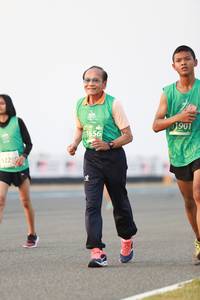 BIB: 1901, 51656
                            <button type="button" onclick="openModal(10545995)" class="btn btn-primary btn-sm float-right btn-popup" data-toggle="modal" data-target=".modal-high-quality">
                        <i class="fas fa-shopping-cart"></i> Add to Cart
                    </button>
                                            <button type="button" onclick="isThisMe(10545995, true)" class="btn btn-success btn-sm float-right btn-popup btn-isme hidden" data-toggle="tooltip" data-placement="bottom" title="นี่คือรูปของคุณใช่ไหม คลิกที่นี่เพื่อเอาเข้าอัลบั้ม">
                        <i class="fas fa-plus"></i> Add to album
                    </button>
                    <button type="button" onclick="isThisMe(10545995, false)" class="btn btn-warning btn-sm float-right btn-popup btn-isnotme hidden">
                        <i class="fas fa-ban"></i> Remove from album
                    </button>