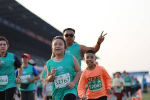 BIB: 064, 52767, 52085, , 
                            <button type="button" onclick="openModal(10529339)" class="btn btn-primary btn-sm float-right btn-popup" data-toggle="modal" data-target=".modal-high-quality">
                        <i class="fas fa-shopping-cart"></i> Add to Cart
                    </button>
                                            <button type="button" onclick="isThisMe(10529339, true)" class="btn btn-success btn-sm float-right btn-popup btn-isme hidden" data-toggle="tooltip" data-placement="bottom" title="นี่คือรูปของคุณใช่ไหม คลิกที่นี่เพื่อเอาเข้าอัลบั้ม">
                        <i class="fas fa-plus"></i> Add to album
                    </button>
                    <button type="button" onclick="isThisMe(10529339, false)" class="btn btn-warning btn-sm float-right btn-popup btn-isnotme hidden">
                        <i class="fas fa-ban"></i> Remove from album
                    </button>