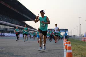 BIB: 1588
                            <button type="button" onclick="openModal(10529223)" class="btn btn-primary btn-sm float-right btn-popup" data-toggle="modal" data-target=".modal-high-quality">
                        <i class="fas fa-shopping-cart"></i> Add to Cart
                    </button>
                                            <button type="button" onclick="isThisMe(10529223, true)" class="btn btn-success btn-sm float-right btn-popup btn-isme hidden" data-toggle="tooltip" data-placement="bottom" title="นี่คือรูปของคุณใช่ไหม คลิกที่นี่เพื่อเอาเข้าอัลบั้ม">
                        <i class="fas fa-plus"></i> Add to album
                    </button>
                    <button type="button" onclick="isThisMe(10529223, false)" class="btn btn-warning btn-sm float-right btn-popup btn-isnotme hidden">
                        <i class="fas fa-ban"></i> Remove from album
                    </button>