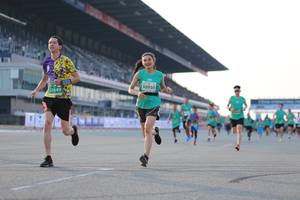 BIB: 50930, 51649
                            <button type="button" onclick="openModal(10529171)" class="btn btn-primary btn-sm float-right btn-popup" data-toggle="modal" data-target=".modal-high-quality">
                        <i class="fas fa-shopping-cart"></i> Add to Cart
                    </button>
                                            <button type="button" onclick="isThisMe(10529171, true)" class="btn btn-success btn-sm float-right btn-popup btn-isme hidden" data-toggle="tooltip" data-placement="bottom" title="นี่คือรูปของคุณใช่ไหม คลิกที่นี่เพื่อเอาเข้าอัลบั้ม">
                        <i class="fas fa-plus"></i> Add to album
                    </button>
                    <button type="button" onclick="isThisMe(10529171, false)" class="btn btn-warning btn-sm float-right btn-popup btn-isnotme hidden">
                        <i class="fas fa-ban"></i> Remove from album
                    </button>