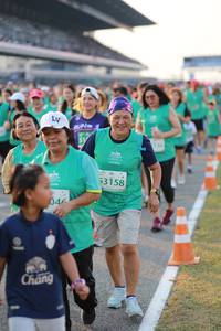 BIB: 136, 53158, 046, 
                            <button type="button" onclick="openModal(10529777)" class="btn btn-primary btn-sm float-right btn-popup" data-toggle="modal" data-target=".modal-high-quality">
                        <i class="fas fa-shopping-cart"></i> Add to Cart
                    </button>
                                            <button type="button" onclick="isThisMe(10529777, true)" class="btn btn-success btn-sm float-right btn-popup btn-isme hidden" data-toggle="tooltip" data-placement="bottom" title="นี่คือรูปของคุณใช่ไหม คลิกที่นี่เพื่อเอาเข้าอัลบั้ม">
                        <i class="fas fa-plus"></i> Add to album
                    </button>
                    <button type="button" onclick="isThisMe(10529777, false)" class="btn btn-warning btn-sm float-right btn-popup btn-isnotme hidden">
                        <i class="fas fa-ban"></i> Remove from album
                    </button>