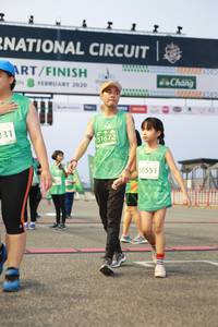 BIB: 2020, 331, 51672, 50551
                            <button type="button" onclick="openModal(10567868)" class="btn btn-primary btn-sm float-right btn-popup" data-toggle="modal" data-target=".modal-high-quality">
                        <i class="fas fa-shopping-cart"></i> Add to Cart
                    </button>
                                            <button type="button" onclick="isThisMe(10567868, true)" class="btn btn-success btn-sm float-right btn-popup btn-isme hidden" data-toggle="tooltip" data-placement="bottom" title="นี่คือรูปของคุณใช่ไหม คลิกที่นี่เพื่อเอาเข้าอัลบั้ม">
                        <i class="fas fa-plus"></i> Add to album
                    </button>
                    <button type="button" onclick="isThisMe(10567868, false)" class="btn btn-warning btn-sm float-right btn-popup btn-isnotme hidden">
                        <i class="fas fa-ban"></i> Remove from album
                    </button>