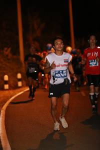 BIB: 5075, 0826, 2422
                            <button type="button" onclick="openModal(10545806)" class="btn btn-primary btn-sm float-right btn-popup" data-toggle="modal" data-target=".modal-high-quality">
                        <i class="fas fa-shopping-cart"></i> Add to Cart
                    </button>
                                            <button type="button" onclick="isThisMe(10545806, true)" class="btn btn-success btn-sm float-right btn-popup btn-isme hidden" data-toggle="tooltip" data-placement="bottom" title="นี่คือรูปของคุณใช่ไหม คลิกที่นี่เพื่อเอาเข้าอัลบั้ม">
                        <i class="fas fa-plus"></i> Add to album
                    </button>
                    <button type="button" onclick="isThisMe(10545806, false)" class="btn btn-warning btn-sm float-right btn-popup btn-isnotme hidden">
                        <i class="fas fa-ban"></i> Remove from album
                    </button>