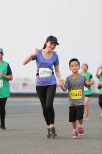 BIB: 52790, 53442
                            <button type="button" onclick="openModal(10550317)" class="btn btn-primary btn-sm float-right btn-popup" data-toggle="modal" data-target=".modal-high-quality">
                        <i class="fas fa-shopping-cart"></i> Add to Cart
                    </button>
                                            <button type="button" onclick="isThisMe(10550317, true)" class="btn btn-success btn-sm float-right btn-popup btn-isme hidden" data-toggle="tooltip" data-placement="bottom" title="นี่คือรูปของคุณใช่ไหม คลิกที่นี่เพื่อเอาเข้าอัลบั้ม">
                        <i class="fas fa-plus"></i> Add to album
                    </button>
                    <button type="button" onclick="isThisMe(10550317, false)" class="btn btn-warning btn-sm float-right btn-popup btn-isnotme hidden">
                        <i class="fas fa-ban"></i> Remove from album
                    </button>