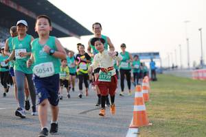 BIB: 50541, 51739
                            <button type="button" onclick="openModal(10529354)" class="btn btn-primary btn-sm float-right btn-popup" data-toggle="modal" data-target=".modal-high-quality">
                        <i class="fas fa-shopping-cart"></i> Add to Cart
                    </button>
                                            <button type="button" onclick="isThisMe(10529354, true)" class="btn btn-success btn-sm float-right btn-popup btn-isme hidden" data-toggle="tooltip" data-placement="bottom" title="นี่คือรูปของคุณใช่ไหม คลิกที่นี่เพื่อเอาเข้าอัลบั้ม">
                        <i class="fas fa-plus"></i> Add to album
                    </button>
                    <button type="button" onclick="isThisMe(10529354, false)" class="btn btn-warning btn-sm float-right btn-popup btn-isnotme hidden">
                        <i class="fas fa-ban"></i> Remove from album
                    </button>