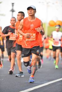 BIB: 257
                            <button type="button" onclick="openModal(10897881)" class="btn btn-primary btn-sm float-right btn-popup" data-toggle="modal" data-target=".modal-high-quality">
                        <i class="fas fa-shopping-cart"></i> Add to Cart
                    </button>
                                            <button type="button" onclick="isThisMe(10897881, true)" class="btn btn-success btn-sm float-right btn-popup btn-isme hidden" data-toggle="tooltip" data-placement="bottom" title="นี่คือรูปของคุณใช่ไหม คลิกที่นี่เพื่อเอาเข้าอัลบั้ม">
                        <i class="fas fa-plus"></i> Add to album
                    </button>
                    <button type="button" onclick="isThisMe(10897881, false)" class="btn btn-warning btn-sm float-right btn-popup btn-isnotme hidden">
                        <i class="fas fa-ban"></i> Remove from album
                    </button>