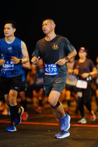 BIB: 82604, 421
                            <button type="button" onclick="openModal(11457188)" class="btn btn-primary btn-sm float-right btn-popup" data-toggle="modal" data-target=".modal-high-quality">
                        <i class="fas fa-shopping-cart"></i> Add to Cart
                    </button>
                                            <button type="button" onclick="isThisMe(11457188, true)" class="btn btn-success btn-sm float-right btn-popup btn-isme hidden" data-toggle="tooltip" data-placement="bottom" title="นี่คือรูปของคุณใช่ไหม คลิกที่นี่เพื่อเอาเข้าอัลบั้ม">
                        <i class="fas fa-plus"></i> Add to album
                    </button>
                    <button type="button" onclick="isThisMe(11457188, false)" class="btn btn-warning btn-sm float-right btn-popup btn-isnotme hidden">
                        <i class="fas fa-ban"></i> Remove from album
                    </button>