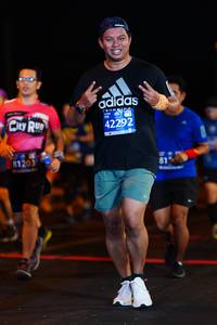 BIB: 42292, 81203
                            <button type="button" onclick="openModal(11496390)" class="btn btn-primary btn-sm float-right btn-popup" data-toggle="modal" data-target=".modal-high-quality">
                        <i class="fas fa-shopping-cart"></i> Add to Cart
                    </button>
                                            <button type="button" onclick="isThisMe(11496390, true)" class="btn btn-success btn-sm float-right btn-popup btn-isme hidden" data-toggle="tooltip" data-placement="bottom" title="นี่คือรูปของคุณใช่ไหม คลิกที่นี่เพื่อเอาเข้าอัลบั้ม">
                        <i class="fas fa-plus"></i> Add to album
                    </button>
                    <button type="button" onclick="isThisMe(11496390, false)" class="btn btn-warning btn-sm float-right btn-popup btn-isnotme hidden">
                        <i class="fas fa-ban"></i> Remove from album
                    </button>