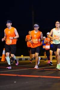 BIB: 0403, 20999, 70125
                            <button type="button" onclick="openModal(11513554)" class="btn btn-primary btn-sm float-right btn-popup" data-toggle="modal" data-target=".modal-high-quality">
                        <i class="fas fa-shopping-cart"></i> Add to Cart
                    </button>
                                            <button type="button" onclick="isThisMe(11513554, true)" class="btn btn-success btn-sm float-right btn-popup btn-isme hidden" data-toggle="tooltip" data-placement="bottom" title="นี่คือรูปของคุณใช่ไหม คลิกที่นี่เพื่อเอาเข้าอัลบั้ม">
                        <i class="fas fa-plus"></i> Add to album
                    </button>
                    <button type="button" onclick="isThisMe(11513554, false)" class="btn btn-warning btn-sm float-right btn-popup btn-isnotme hidden">
                        <i class="fas fa-ban"></i> Remove from album
                    </button>