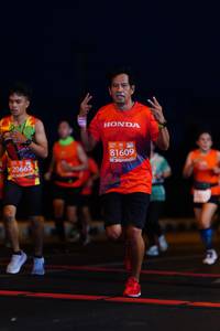 BIB: 81609, 20665
                            <button type="button" onclick="openModal(11517760)" class="btn btn-primary btn-sm float-right btn-popup" data-toggle="modal" data-target=".modal-high-quality">
                        <i class="fas fa-shopping-cart"></i> Add to Cart
                    </button>
                                            <button type="button" onclick="isThisMe(11517760, true)" class="btn btn-success btn-sm float-right btn-popup btn-isme hidden" data-toggle="tooltip" data-placement="bottom" title="นี่คือรูปของคุณใช่ไหม คลิกที่นี่เพื่อเอาเข้าอัลบั้ม">
                        <i class="fas fa-plus"></i> Add to album
                    </button>
                    <button type="button" onclick="isThisMe(11517760, false)" class="btn btn-warning btn-sm float-right btn-popup btn-isnotme hidden">
                        <i class="fas fa-ban"></i> Remove from album
                    </button>