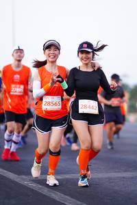 BIB: 278, 28565, 28442
                            <button type="button" onclick="openModal(11658738)" class="btn btn-primary btn-sm float-right btn-popup" data-toggle="modal" data-target=".modal-high-quality">
                        <i class="fas fa-shopping-cart"></i> Add to Cart
                    </button>
                                            <button type="button" onclick="isThisMe(11658738, true)" class="btn btn-success btn-sm float-right btn-popup btn-isme hidden" data-toggle="tooltip" data-placement="bottom" title="นี่คือรูปของคุณใช่ไหม คลิกที่นี่เพื่อเอาเข้าอัลบั้ม">
                        <i class="fas fa-plus"></i> Add to album
                    </button>
                    <button type="button" onclick="isThisMe(11658738, false)" class="btn btn-warning btn-sm float-right btn-popup btn-isnotme hidden">
                        <i class="fas fa-ban"></i> Remove from album
                    </button>