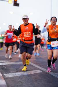 BIB: 25505, 28154
                            <button type="button" onclick="openModal(11641049)" class="btn btn-primary btn-sm float-right btn-popup" data-toggle="modal" data-target=".modal-high-quality">
                        <i class="fas fa-shopping-cart"></i> Add to Cart
                    </button>
                                            <button type="button" onclick="isThisMe(11641049, true)" class="btn btn-success btn-sm float-right btn-popup btn-isme hidden" data-toggle="tooltip" data-placement="bottom" title="นี่คือรูปของคุณใช่ไหม คลิกที่นี่เพื่อเอาเข้าอัลบั้ม">
                        <i class="fas fa-plus"></i> Add to album
                    </button>
                    <button type="button" onclick="isThisMe(11641049, false)" class="btn btn-warning btn-sm float-right btn-popup btn-isnotme hidden">
                        <i class="fas fa-ban"></i> Remove from album
                    </button>