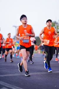 BIB: 21050, 0248
                            <button type="button" onclick="openModal(11639106)" class="btn btn-primary btn-sm float-right btn-popup" data-toggle="modal" data-target=".modal-high-quality">
                        <i class="fas fa-shopping-cart"></i> Add to Cart
                    </button>
                                            <button type="button" onclick="isThisMe(11639106, true)" class="btn btn-success btn-sm float-right btn-popup btn-isme hidden" data-toggle="tooltip" data-placement="bottom" title="นี่คือรูปของคุณใช่ไหม คลิกที่นี่เพื่อเอาเข้าอัลบั้ม">
                        <i class="fas fa-plus"></i> Add to album
                    </button>
                    <button type="button" onclick="isThisMe(11639106, false)" class="btn btn-warning btn-sm float-right btn-popup btn-isnotme hidden">
                        <i class="fas fa-ban"></i> Remove from album
                    </button>