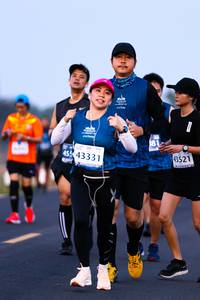 BIB: 43331, 43521
                            <button type="button" onclick="openModal(12803786)" class="btn btn-primary btn-sm float-right btn-popup" data-toggle="modal" data-target=".modal-high-quality">
                        <i class="fas fa-shopping-cart"></i> Add to Cart
                    </button>
                                            <button type="button" onclick="isThisMe(12803786, true)" class="btn btn-success btn-sm float-right btn-popup btn-isme hidden" data-toggle="tooltip" data-placement="bottom" title="นี่คือรูปของคุณใช่ไหม คลิกที่นี่เพื่อเอาเข้าอัลบั้ม">
                        <i class="fas fa-plus"></i> Add to album
                    </button>
                    <button type="button" onclick="isThisMe(12803786, false)" class="btn btn-warning btn-sm float-right btn-popup btn-isnotme hidden">
                        <i class="fas fa-ban"></i> Remove from album
                    </button>
