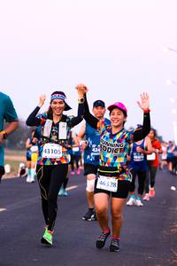 BIB: 424, 43105, 46328
                            <button type="button" onclick="openModal(12801048)" class="btn btn-primary btn-sm float-right btn-popup" data-toggle="modal" data-target=".modal-high-quality">
                        <i class="fas fa-shopping-cart"></i> Add to Cart
                    </button>
                                            <button type="button" onclick="isThisMe(12801048, true)" class="btn btn-success btn-sm float-right btn-popup btn-isme hidden" data-toggle="tooltip" data-placement="bottom" title="นี่คือรูปของคุณใช่ไหม คลิกที่นี่เพื่อเอาเข้าอัลบั้ม">
                        <i class="fas fa-plus"></i> Add to album
                    </button>
                    <button type="button" onclick="isThisMe(12801048, false)" class="btn btn-warning btn-sm float-right btn-popup btn-isnotme hidden">
                        <i class="fas fa-ban"></i> Remove from album
                    </button>