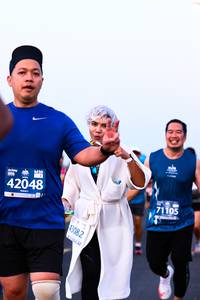 BIB: 42048, 71105, 43082
                            <button type="button" onclick="openModal(12790889)" class="btn btn-primary btn-sm float-right btn-popup" data-toggle="modal" data-target=".modal-high-quality">
                        <i class="fas fa-shopping-cart"></i> Add to Cart
                    </button>
                                            <button type="button" onclick="isThisMe(12790889, true)" class="btn btn-success btn-sm float-right btn-popup btn-isme hidden" data-toggle="tooltip" data-placement="bottom" title="นี่คือรูปของคุณใช่ไหม คลิกที่นี่เพื่อเอาเข้าอัลบั้ม">
                        <i class="fas fa-plus"></i> Add to album
                    </button>
                    <button type="button" onclick="isThisMe(12790889, false)" class="btn btn-warning btn-sm float-right btn-popup btn-isnotme hidden">
                        <i class="fas fa-ban"></i> Remove from album
                    </button>