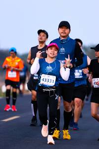 BIB: 881, 43331
                            <button type="button" onclick="openModal(12803777)" class="btn btn-primary btn-sm float-right btn-popup" data-toggle="modal" data-target=".modal-high-quality">
                        <i class="fas fa-shopping-cart"></i> Add to Cart
                    </button>
                                            <button type="button" onclick="isThisMe(12803777, true)" class="btn btn-success btn-sm float-right btn-popup btn-isme hidden" data-toggle="tooltip" data-placement="bottom" title="นี่คือรูปของคุณใช่ไหม คลิกที่นี่เพื่อเอาเข้าอัลบั้ม">
                        <i class="fas fa-plus"></i> Add to album
                    </button>
                    <button type="button" onclick="isThisMe(12803777, false)" class="btn btn-warning btn-sm float-right btn-popup btn-isnotme hidden">
                        <i class="fas fa-ban"></i> Remove from album
                    </button>