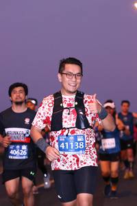 BIB: 41138, 40626
                            <button type="button" onclick="openModal(11699014)" class="btn btn-primary btn-sm float-right btn-popup" data-toggle="modal" data-target=".modal-high-quality">
                        <i class="fas fa-shopping-cart"></i> Add to Cart
                    </button>
                                            <button type="button" onclick="isThisMe(11699014, true)" class="btn btn-success btn-sm float-right btn-popup btn-isme hidden" data-toggle="tooltip" data-placement="bottom" title="นี่คือรูปของคุณใช่ไหม คลิกที่นี่เพื่อเอาเข้าอัลบั้ม">
                        <i class="fas fa-plus"></i> Add to album
                    </button>
                    <button type="button" onclick="isThisMe(11699014, false)" class="btn btn-warning btn-sm float-right btn-popup btn-isnotme hidden">
                        <i class="fas fa-ban"></i> Remove from album
                    </button>