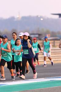 BIB: 50037, 50397
                            <button type="button" onclick="openModal(10534541)" class="btn btn-primary btn-sm float-right btn-popup" data-toggle="modal" data-target=".modal-high-quality">
                        <i class="fas fa-shopping-cart"></i> Add to Cart
                    </button>
                                            <button type="button" onclick="isThisMe(10534541, true)" class="btn btn-success btn-sm float-right btn-popup btn-isme hidden" data-toggle="tooltip" data-placement="bottom" title="นี่คือรูปของคุณใช่ไหม คลิกที่นี่เพื่อเอาเข้าอัลบั้ม">
                        <i class="fas fa-plus"></i> Add to album
                    </button>
                    <button type="button" onclick="isThisMe(10534541, false)" class="btn btn-warning btn-sm float-right btn-popup btn-isnotme hidden">
                        <i class="fas fa-ban"></i> Remove from album
                    </button>