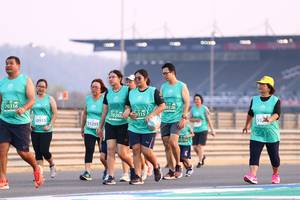 BIB: 70316, 303, 315, 70288, 532, 50915, 51255, 51510
                            <button type="button" onclick="openModal(10560886)" class="btn btn-primary btn-sm float-right btn-popup" data-toggle="modal" data-target=".modal-high-quality">
                        <i class="fas fa-shopping-cart"></i> Add to Cart
                    </button>
                                            <button type="button" onclick="isThisMe(10560886, true)" class="btn btn-success btn-sm float-right btn-popup btn-isme hidden" data-toggle="tooltip" data-placement="bottom" title="นี่คือรูปของคุณใช่ไหม คลิกที่นี่เพื่อเอาเข้าอัลบั้ม">
                        <i class="fas fa-plus"></i> Add to album
                    </button>
                    <button type="button" onclick="isThisMe(10560886, false)" class="btn btn-warning btn-sm float-right btn-popup btn-isnotme hidden">
                        <i class="fas fa-ban"></i> Remove from album
                    </button>