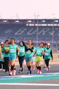 BIB: 50758, 50763, 50768, 3232
                            <button type="button" onclick="openModal(10538266)" class="btn btn-primary btn-sm float-right btn-popup" data-toggle="modal" data-target=".modal-high-quality">
                        <i class="fas fa-shopping-cart"></i> Add to Cart
                    </button>
                                            <button type="button" onclick="isThisMe(10538266, true)" class="btn btn-success btn-sm float-right btn-popup btn-isme hidden" data-toggle="tooltip" data-placement="bottom" title="นี่คือรูปของคุณใช่ไหม คลิกที่นี่เพื่อเอาเข้าอัลบั้ม">
                        <i class="fas fa-plus"></i> Add to album
                    </button>
                    <button type="button" onclick="isThisMe(10538266, false)" class="btn btn-warning btn-sm float-right btn-popup btn-isnotme hidden">
                        <i class="fas fa-ban"></i> Remove from album
                    </button>