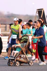 BIB: 0899
                            <button type="button" onclick="openModal(10537172)" class="btn btn-primary btn-sm float-right btn-popup" data-toggle="modal" data-target=".modal-high-quality">
                        <i class="fas fa-shopping-cart"></i> Add to Cart
                    </button>
                                            <button type="button" onclick="isThisMe(10537172, true)" class="btn btn-success btn-sm float-right btn-popup btn-isme hidden" data-toggle="tooltip" data-placement="bottom" title="นี่คือรูปของคุณใช่ไหม คลิกที่นี่เพื่อเอาเข้าอัลบั้ม">
                        <i class="fas fa-plus"></i> Add to album
                    </button>
                    <button type="button" onclick="isThisMe(10537172, false)" class="btn btn-warning btn-sm float-right btn-popup btn-isnotme hidden">
                        <i class="fas fa-ban"></i> Remove from album
                    </button>