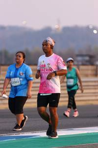 BIB: 53065
                            <button type="button" onclick="openModal(10533607)" class="btn btn-primary btn-sm float-right btn-popup" data-toggle="modal" data-target=".modal-high-quality">
                        <i class="fas fa-shopping-cart"></i> Add to Cart
                    </button>
                                            <button type="button" onclick="isThisMe(10533607, true)" class="btn btn-success btn-sm float-right btn-popup btn-isme hidden" data-toggle="tooltip" data-placement="bottom" title="นี่คือรูปของคุณใช่ไหม คลิกที่นี่เพื่อเอาเข้าอัลบั้ม">
                        <i class="fas fa-plus"></i> Add to album
                    </button>
                    <button type="button" onclick="isThisMe(10533607, false)" class="btn btn-warning btn-sm float-right btn-popup btn-isnotme hidden">
                        <i class="fas fa-ban"></i> Remove from album
                    </button>