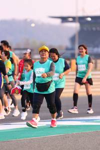 BIB: 41770, 3266, 2781
                            <button type="button" onclick="openModal(10531340)" class="btn btn-primary btn-sm float-right btn-popup" data-toggle="modal" data-target=".modal-high-quality">
                        <i class="fas fa-shopping-cart"></i> Add to Cart
                    </button>
                                            <button type="button" onclick="isThisMe(10531340, true)" class="btn btn-success btn-sm float-right btn-popup btn-isme hidden" data-toggle="tooltip" data-placement="bottom" title="นี่คือรูปของคุณใช่ไหม คลิกที่นี่เพื่อเอาเข้าอัลบั้ม">
                        <i class="fas fa-plus"></i> Add to album
                    </button>
                    <button type="button" onclick="isThisMe(10531340, false)" class="btn btn-warning btn-sm float-right btn-popup btn-isnotme hidden">
                        <i class="fas fa-ban"></i> Remove from album
                    </button>