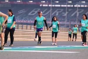 BIB: 3162, 1314, 50318, 50579
                            <button type="button" onclick="openModal(10555831)" class="btn btn-primary btn-sm float-right btn-popup" data-toggle="modal" data-target=".modal-high-quality">
                        <i class="fas fa-shopping-cart"></i> Add to Cart
                    </button>
                                            <button type="button" onclick="isThisMe(10555831, true)" class="btn btn-success btn-sm float-right btn-popup btn-isme hidden" data-toggle="tooltip" data-placement="bottom" title="นี่คือรูปของคุณใช่ไหม คลิกที่นี่เพื่อเอาเข้าอัลบั้ม">
                        <i class="fas fa-plus"></i> Add to album
                    </button>
                    <button type="button" onclick="isThisMe(10555831, false)" class="btn btn-warning btn-sm float-right btn-popup btn-isnotme hidden">
                        <i class="fas fa-ban"></i> Remove from album
                    </button>