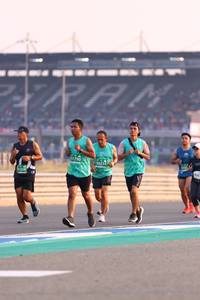 BIB: 1790, 50214, 10308
                            <button type="button" onclick="openModal(10529658)" class="btn btn-primary btn-sm float-right btn-popup" data-toggle="modal" data-target=".modal-high-quality">
                        <i class="fas fa-shopping-cart"></i> Add to Cart
                    </button>
                                            <button type="button" onclick="isThisMe(10529658, true)" class="btn btn-success btn-sm float-right btn-popup btn-isme hidden" data-toggle="tooltip" data-placement="bottom" title="นี่คือรูปของคุณใช่ไหม คลิกที่นี่เพื่อเอาเข้าอัลบั้ม">
                        <i class="fas fa-plus"></i> Add to album
                    </button>
                    <button type="button" onclick="isThisMe(10529658, false)" class="btn btn-warning btn-sm float-right btn-popup btn-isnotme hidden">
                        <i class="fas fa-ban"></i> Remove from album
                    </button>