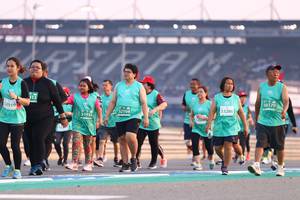 BIB: 50179, 53286, 2919, 52104, 51935, 2888
                            <button type="button" onclick="openModal(10539903)" class="btn btn-primary btn-sm float-right btn-popup" data-toggle="modal" data-target=".modal-high-quality">
                        <i class="fas fa-shopping-cart"></i> Add to Cart
                    </button>
                                            <button type="button" onclick="isThisMe(10539903, true)" class="btn btn-success btn-sm float-right btn-popup btn-isme hidden" data-toggle="tooltip" data-placement="bottom" title="นี่คือรูปของคุณใช่ไหม คลิกที่นี่เพื่อเอาเข้าอัลบั้ม">
                        <i class="fas fa-plus"></i> Add to album
                    </button>
                    <button type="button" onclick="isThisMe(10539903, false)" class="btn btn-warning btn-sm float-right btn-popup btn-isnotme hidden">
                        <i class="fas fa-ban"></i> Remove from album
                    </button>