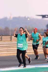 BIB: 83120
                            <button type="button" onclick="openModal(10528893)" class="btn btn-primary btn-sm float-right btn-popup" data-toggle="modal" data-target=".modal-high-quality">
                        <i class="fas fa-shopping-cart"></i> Add to Cart
                    </button>
                                            <button type="button" onclick="isThisMe(10528893, true)" class="btn btn-success btn-sm float-right btn-popup btn-isme hidden" data-toggle="tooltip" data-placement="bottom" title="นี่คือรูปของคุณใช่ไหม คลิกที่นี่เพื่อเอาเข้าอัลบั้ม">
                        <i class="fas fa-plus"></i> Add to album
                    </button>
                    <button type="button" onclick="isThisMe(10528893, false)" class="btn btn-warning btn-sm float-right btn-popup btn-isnotme hidden">
                        <i class="fas fa-ban"></i> Remove from album
                    </button>