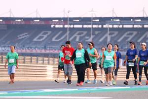 BIB: 51140, 51256, 71445, 82219, 52559
                            <button type="button" onclick="openModal(10564528)" class="btn btn-primary btn-sm float-right btn-popup" data-toggle="modal" data-target=".modal-high-quality">
                        <i class="fas fa-shopping-cart"></i> Add to Cart
                    </button>
                                            <button type="button" onclick="isThisMe(10564528, true)" class="btn btn-success btn-sm float-right btn-popup btn-isme hidden" data-toggle="tooltip" data-placement="bottom" title="นี่คือรูปของคุณใช่ไหม คลิกที่นี่เพื่อเอาเข้าอัลบั้ม">
                        <i class="fas fa-plus"></i> Add to album
                    </button>
                    <button type="button" onclick="isThisMe(10564528, false)" class="btn btn-warning btn-sm float-right btn-popup btn-isnotme hidden">
                        <i class="fas fa-ban"></i> Remove from album
                    </button>