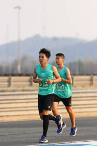 BIB: 1560, 50252
                            <button type="button" onclick="openModal(10524997)" class="btn btn-primary btn-sm float-right btn-popup" data-toggle="modal" data-target=".modal-high-quality">
                        <i class="fas fa-shopping-cart"></i> Add to Cart
                    </button>
                                            <button type="button" onclick="isThisMe(10524997, true)" class="btn btn-success btn-sm float-right btn-popup btn-isme hidden" data-toggle="tooltip" data-placement="bottom" title="นี่คือรูปของคุณใช่ไหม คลิกที่นี่เพื่อเอาเข้าอัลบั้ม">
                        <i class="fas fa-plus"></i> Add to album
                    </button>
                    <button type="button" onclick="isThisMe(10524997, false)" class="btn btn-warning btn-sm float-right btn-popup btn-isnotme hidden">
                        <i class="fas fa-ban"></i> Remove from album
                    </button>