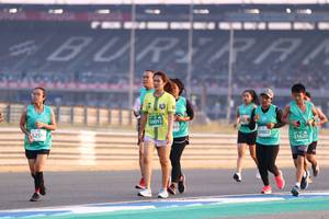 BIB: 50093, 5259, 50802, 51620
                            <button type="button" onclick="openModal(10530307)" class="btn btn-primary btn-sm float-right btn-popup" data-toggle="modal" data-target=".modal-high-quality">
                        <i class="fas fa-shopping-cart"></i> Add to Cart
                    </button>
                                            <button type="button" onclick="isThisMe(10530307, true)" class="btn btn-success btn-sm float-right btn-popup btn-isme hidden" data-toggle="tooltip" data-placement="bottom" title="นี่คือรูปของคุณใช่ไหม คลิกที่นี่เพื่อเอาเข้าอัลบั้ม">
                        <i class="fas fa-plus"></i> Add to album
                    </button>
                    <button type="button" onclick="isThisMe(10530307, false)" class="btn btn-warning btn-sm float-right btn-popup btn-isnotme hidden">
                        <i class="fas fa-ban"></i> Remove from album
                    </button>