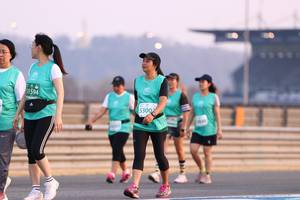 BIB: 1594, 5300
                            <button type="button" onclick="openModal(10554502)" class="btn btn-primary btn-sm float-right btn-popup" data-toggle="modal" data-target=".modal-high-quality">
                        <i class="fas fa-shopping-cart"></i> Add to Cart
                    </button>
                                            <button type="button" onclick="isThisMe(10554502, true)" class="btn btn-success btn-sm float-right btn-popup btn-isme hidden" data-toggle="tooltip" data-placement="bottom" title="นี่คือรูปของคุณใช่ไหม คลิกที่นี่เพื่อเอาเข้าอัลบั้ม">
                        <i class="fas fa-plus"></i> Add to album
                    </button>
                    <button type="button" onclick="isThisMe(10554502, false)" class="btn btn-warning btn-sm float-right btn-popup btn-isnotme hidden">
                        <i class="fas fa-ban"></i> Remove from album
                    </button>