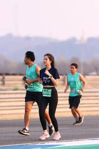 BIB: 0194, 70974
                            <button type="button" onclick="openModal(10535348)" class="btn btn-primary btn-sm float-right btn-popup" data-toggle="modal" data-target=".modal-high-quality">
                        <i class="fas fa-shopping-cart"></i> Add to Cart
                    </button>
                                            <button type="button" onclick="isThisMe(10535348, true)" class="btn btn-success btn-sm float-right btn-popup btn-isme hidden" data-toggle="tooltip" data-placement="bottom" title="นี่คือรูปของคุณใช่ไหม คลิกที่นี่เพื่อเอาเข้าอัลบั้ม">
                        <i class="fas fa-plus"></i> Add to album
                    </button>
                    <button type="button" onclick="isThisMe(10535348, false)" class="btn btn-warning btn-sm float-right btn-popup btn-isnotme hidden">
                        <i class="fas fa-ban"></i> Remove from album
                    </button>