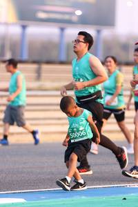 BIB: 50006
                            <button type="button" onclick="openModal(10528732)" class="btn btn-primary btn-sm float-right btn-popup" data-toggle="modal" data-target=".modal-high-quality">
                        <i class="fas fa-shopping-cart"></i> Add to Cart
                    </button>
                                            <button type="button" onclick="isThisMe(10528732, true)" class="btn btn-success btn-sm float-right btn-popup btn-isme hidden" data-toggle="tooltip" data-placement="bottom" title="นี่คือรูปของคุณใช่ไหม คลิกที่นี่เพื่อเอาเข้าอัลบั้ม">
                        <i class="fas fa-plus"></i> Add to album
                    </button>
                    <button type="button" onclick="isThisMe(10528732, false)" class="btn btn-warning btn-sm float-right btn-popup btn-isnotme hidden">
                        <i class="fas fa-ban"></i> Remove from album
                    </button>