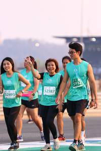 BIB: 51932, 52387, 52493
                            <button type="button" onclick="openModal(10530497)" class="btn btn-primary btn-sm float-right btn-popup" data-toggle="modal" data-target=".modal-high-quality">
                        <i class="fas fa-shopping-cart"></i> Add to Cart
                    </button>
                                            <button type="button" onclick="isThisMe(10530497, true)" class="btn btn-success btn-sm float-right btn-popup btn-isme hidden" data-toggle="tooltip" data-placement="bottom" title="นี่คือรูปของคุณใช่ไหม คลิกที่นี่เพื่อเอาเข้าอัลบั้ม">
                        <i class="fas fa-plus"></i> Add to album
                    </button>
                    <button type="button" onclick="isThisMe(10530497, false)" class="btn btn-warning btn-sm float-right btn-popup btn-isnotme hidden">
                        <i class="fas fa-ban"></i> Remove from album
                    </button>